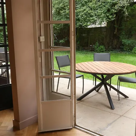 Erawan Boutique Hotel Évreux