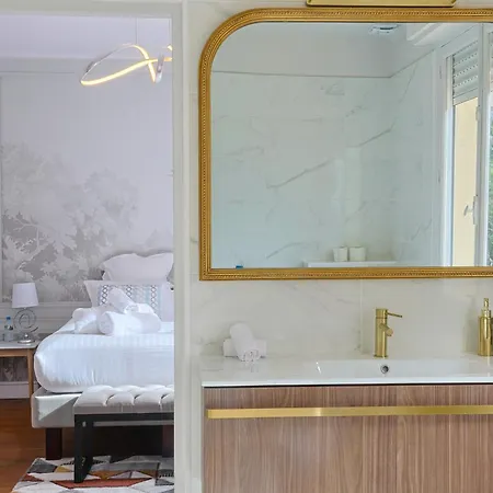 Erawan Boutique 4* Évreux