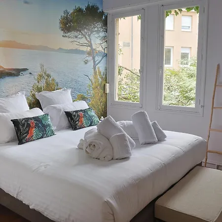 Erawan Boutique 4* Évreux