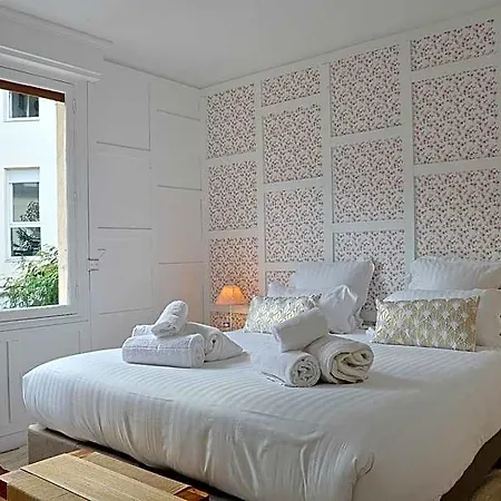 Erawan Boutique 4* Évreux