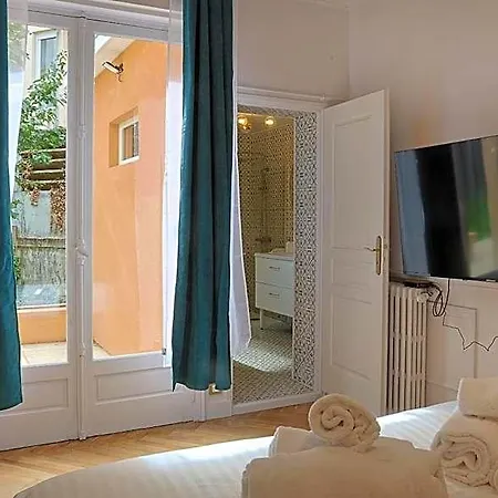 Erawan Boutique מלון 4*