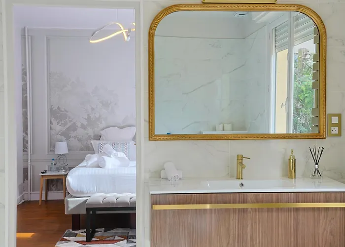 Erawan Boutique 4* Evreux